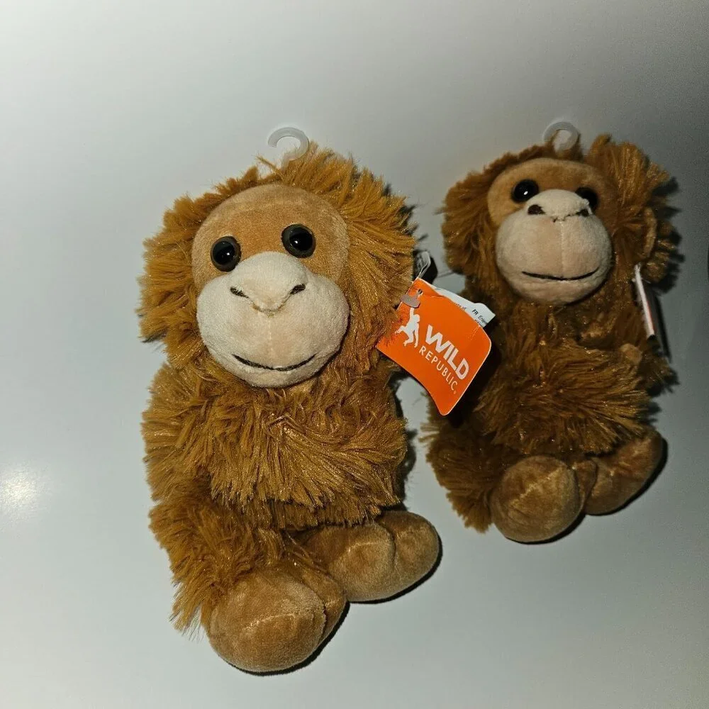 2 Wild Republic Brown Huggers Orangutan Plush Lot 7